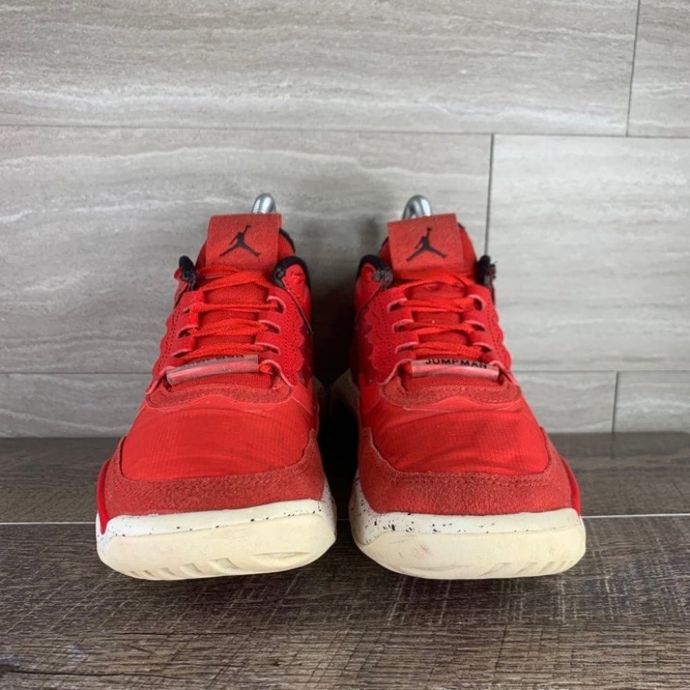 Youth Jordan Nike Air Max 200 Sneaker - Picture 2 of 8